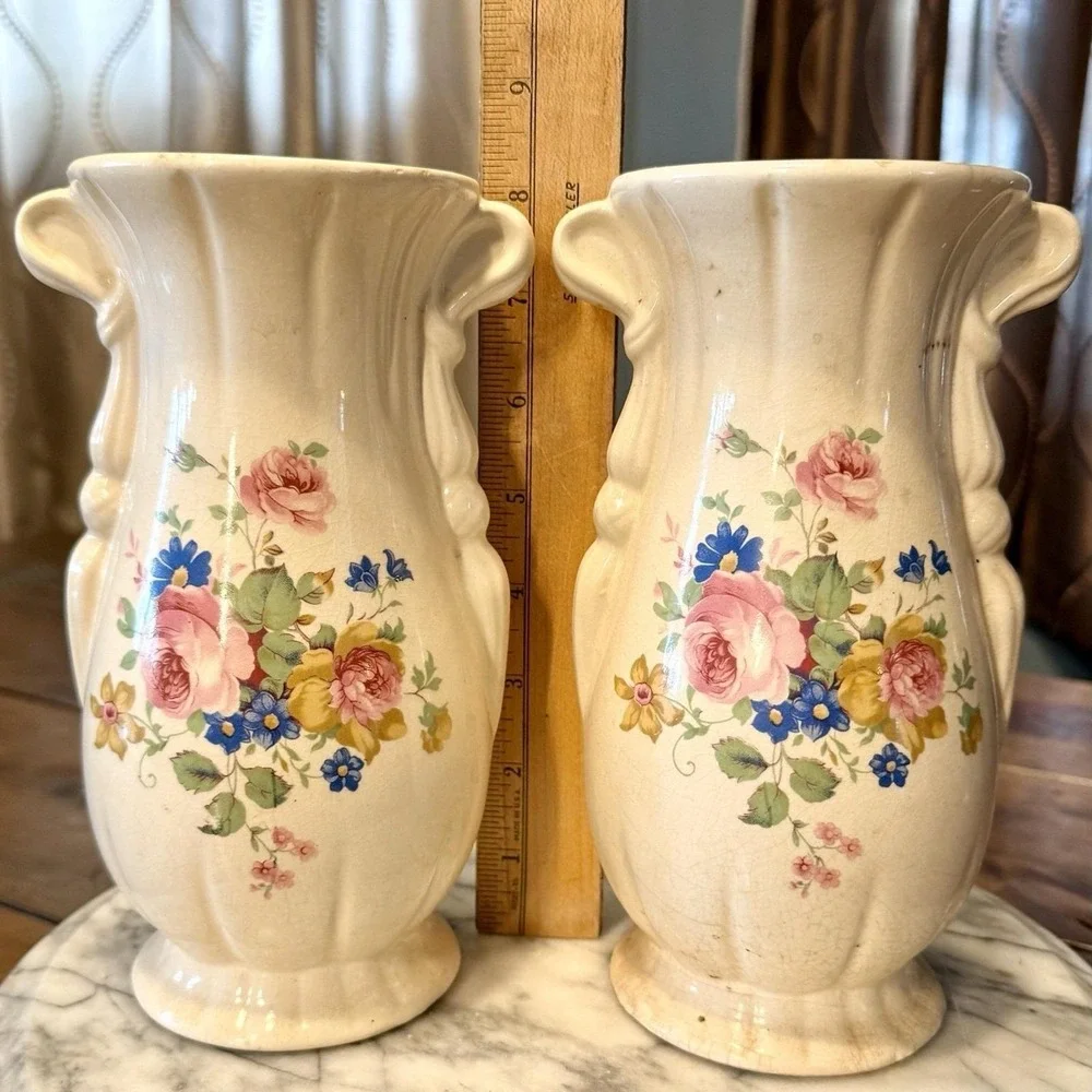 2pc VTG 50s MCM Matching Pair Royal Copley Cream Floral Urn Vases Rose Vase 8.5